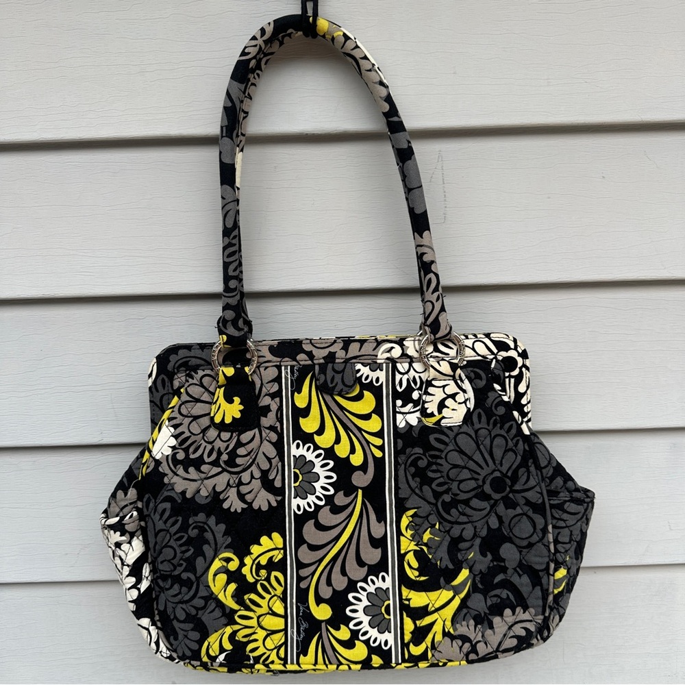 VERA BRADLEY Baroque Retired Magnetic Frame Quilted Paisley Purse Bag Clutch